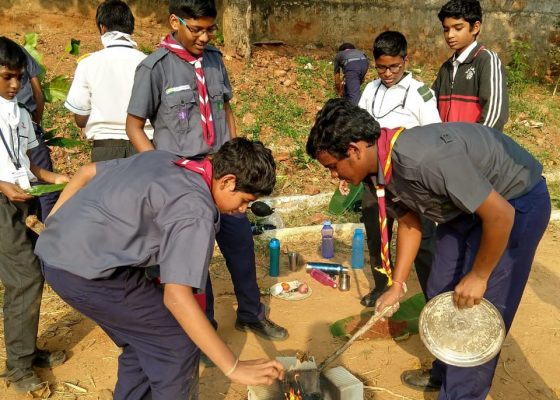 Scouts Food Preparation without Utensils